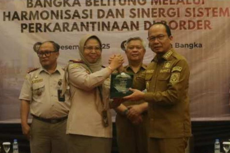 Bupati Bangka Tengah sebut Karantina perkuat daya saing produk