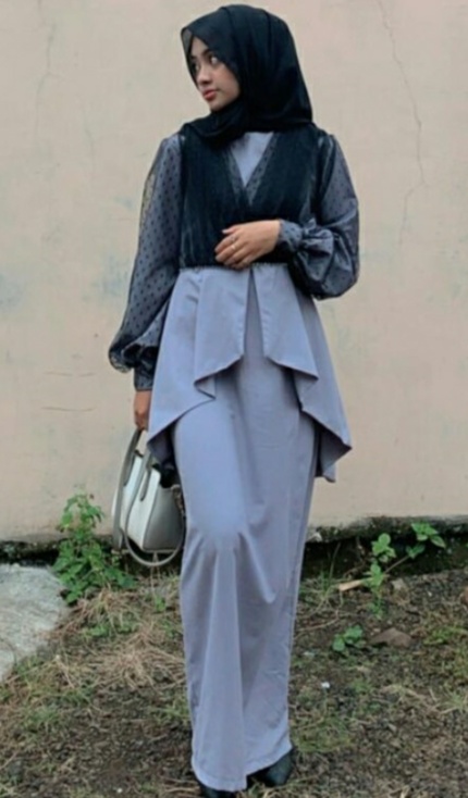 Triny Dress